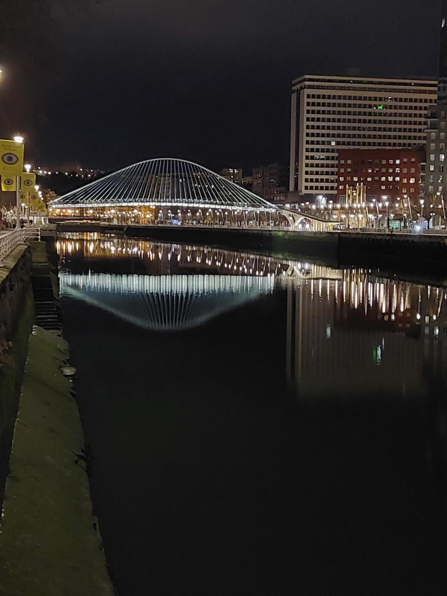 Bilbao Center Apt 90'S Parking Экстерьер фото